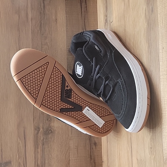 Van's speed Ls in the box authentic brand new. - Picture 3 of 13